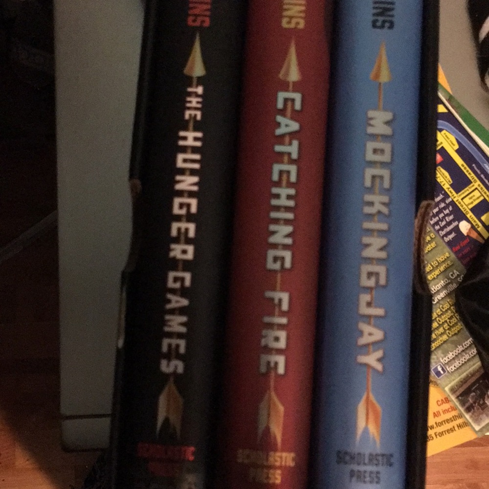 Books - Picture 4 of 4